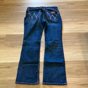 Wrangler Women's Dark Blue Bootcut Jeans with Embroidered Back Pockets